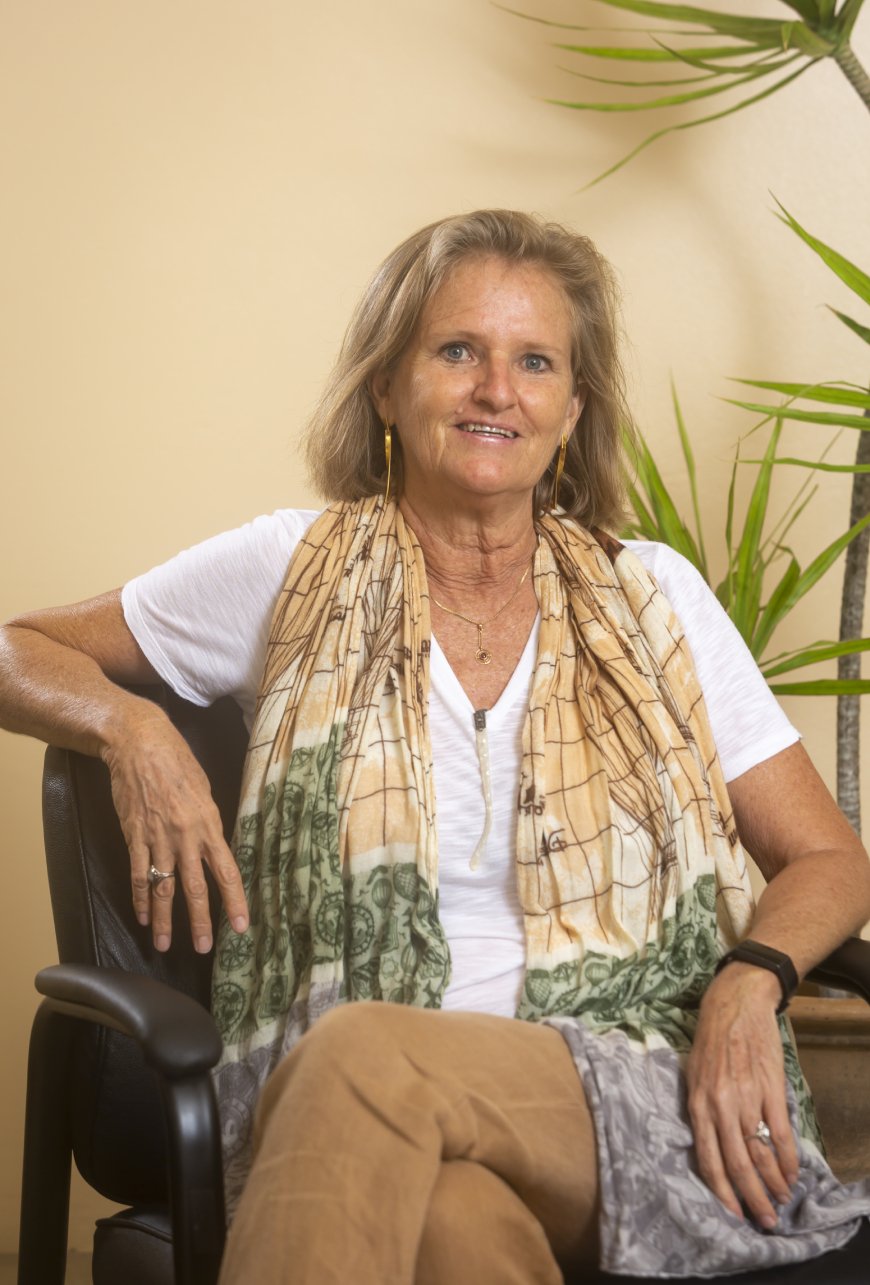 Paula Thomas